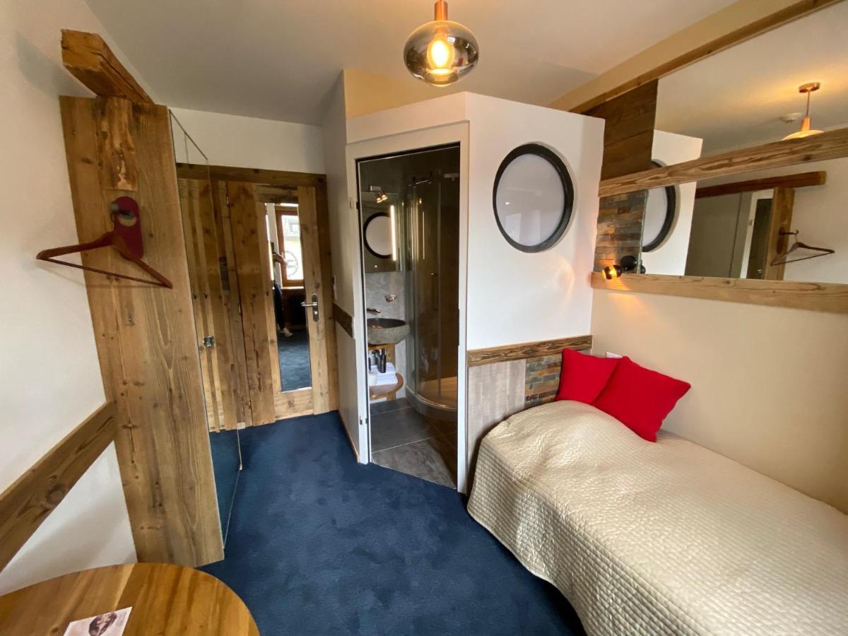 Hotel De La Truite & Le Petit Nautilus 3*